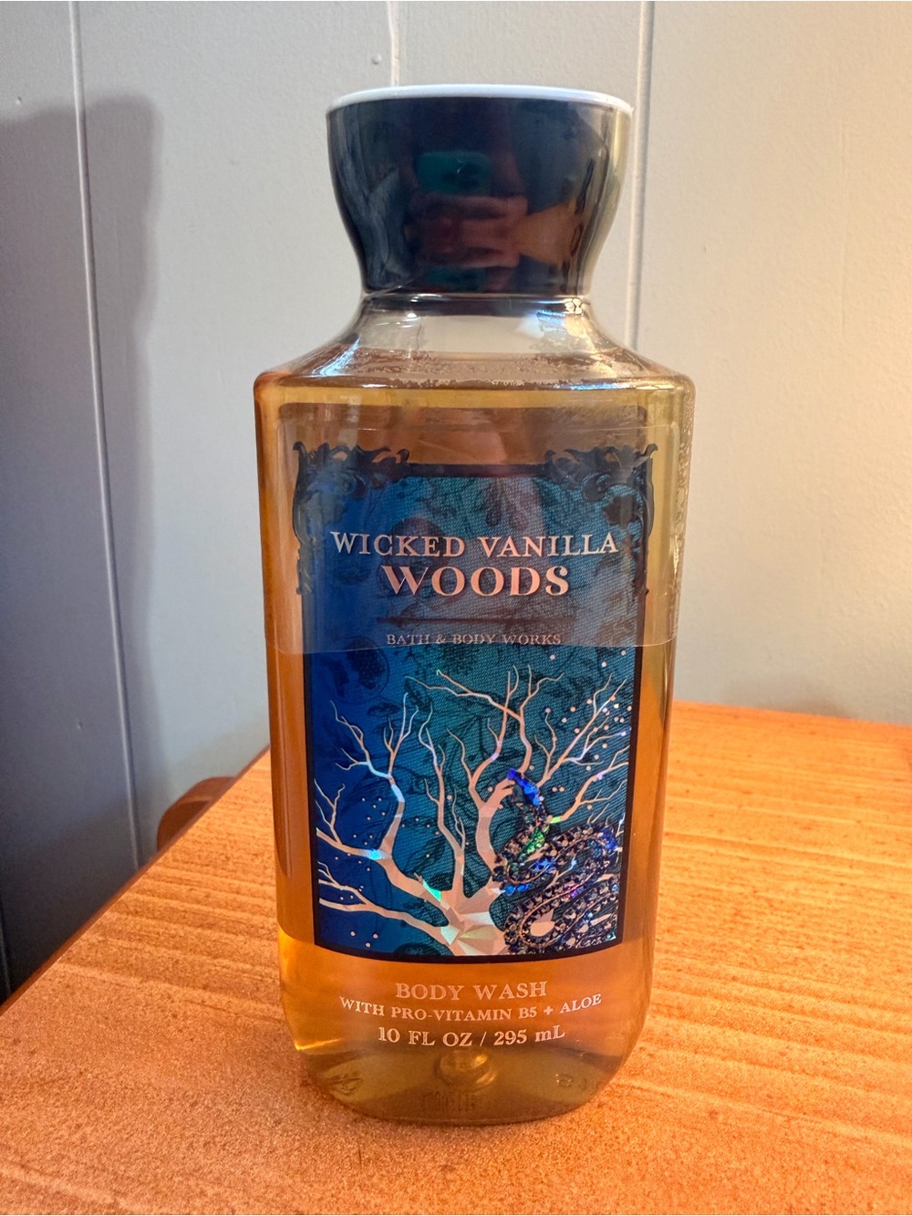 Bath & Body Works Wicked Vanilla Woods Body Wash - Amber & Navy
